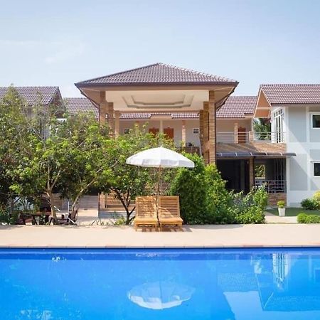 Baan Suan Khun Yaiy Otel Ban Wang Takhrai Dış mekan fotoğraf