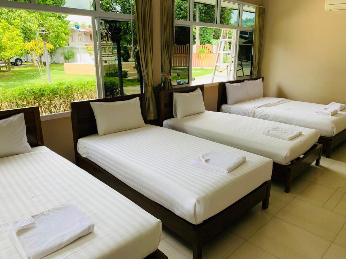Baan Suan Khun Yaiy Otel Ban Wang Takhrai Dış mekan fotoğraf