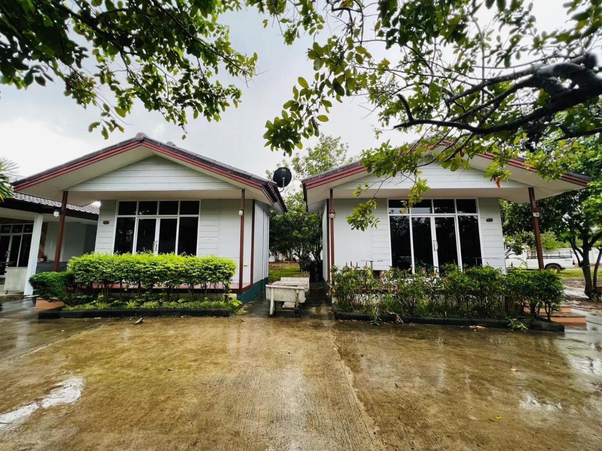 Baan Suan Khun Yaiy Otel Ban Wang Takhrai Dış mekan fotoğraf