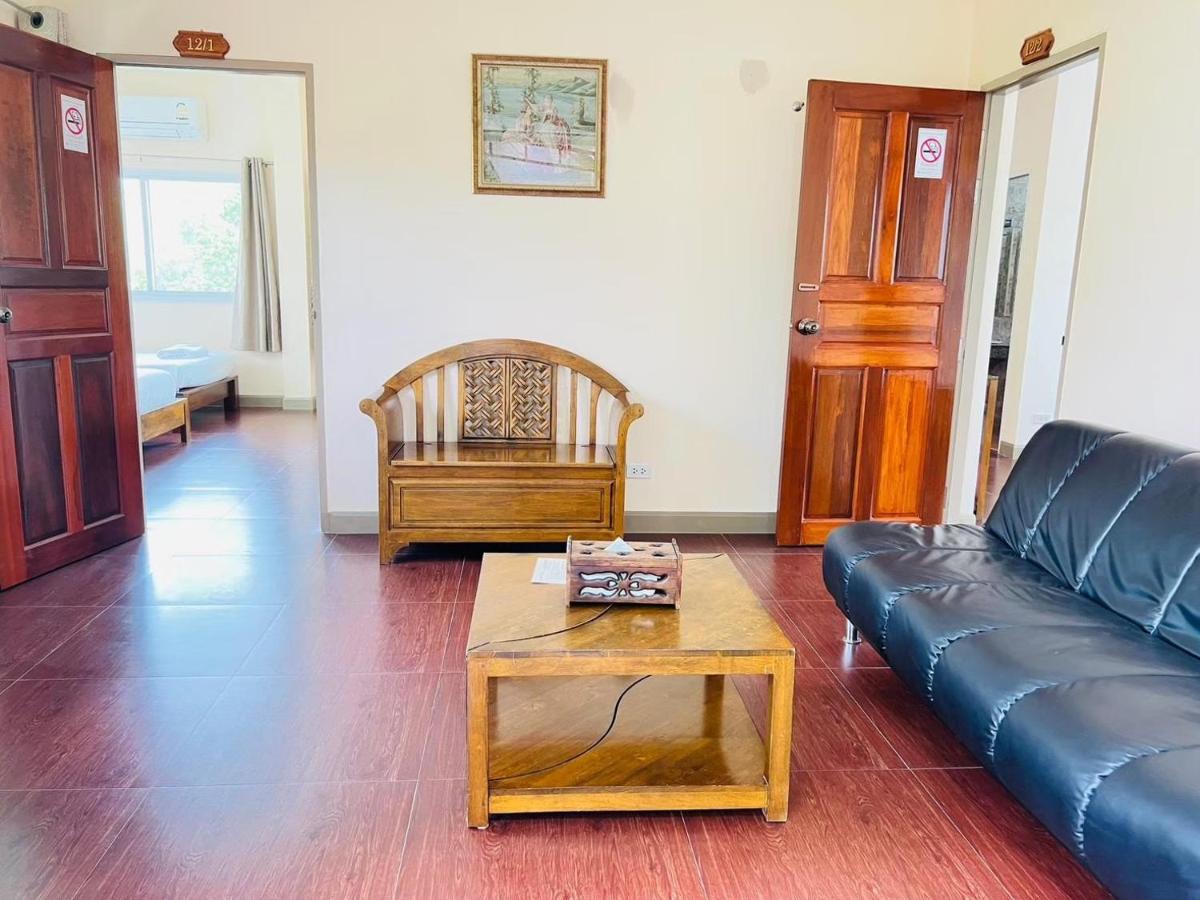 Baan Suan Khun Yaiy Otel Ban Wang Takhrai Dış mekan fotoğraf