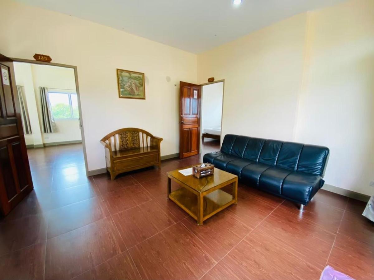 Baan Suan Khun Yaiy Otel Ban Wang Takhrai Dış mekan fotoğraf