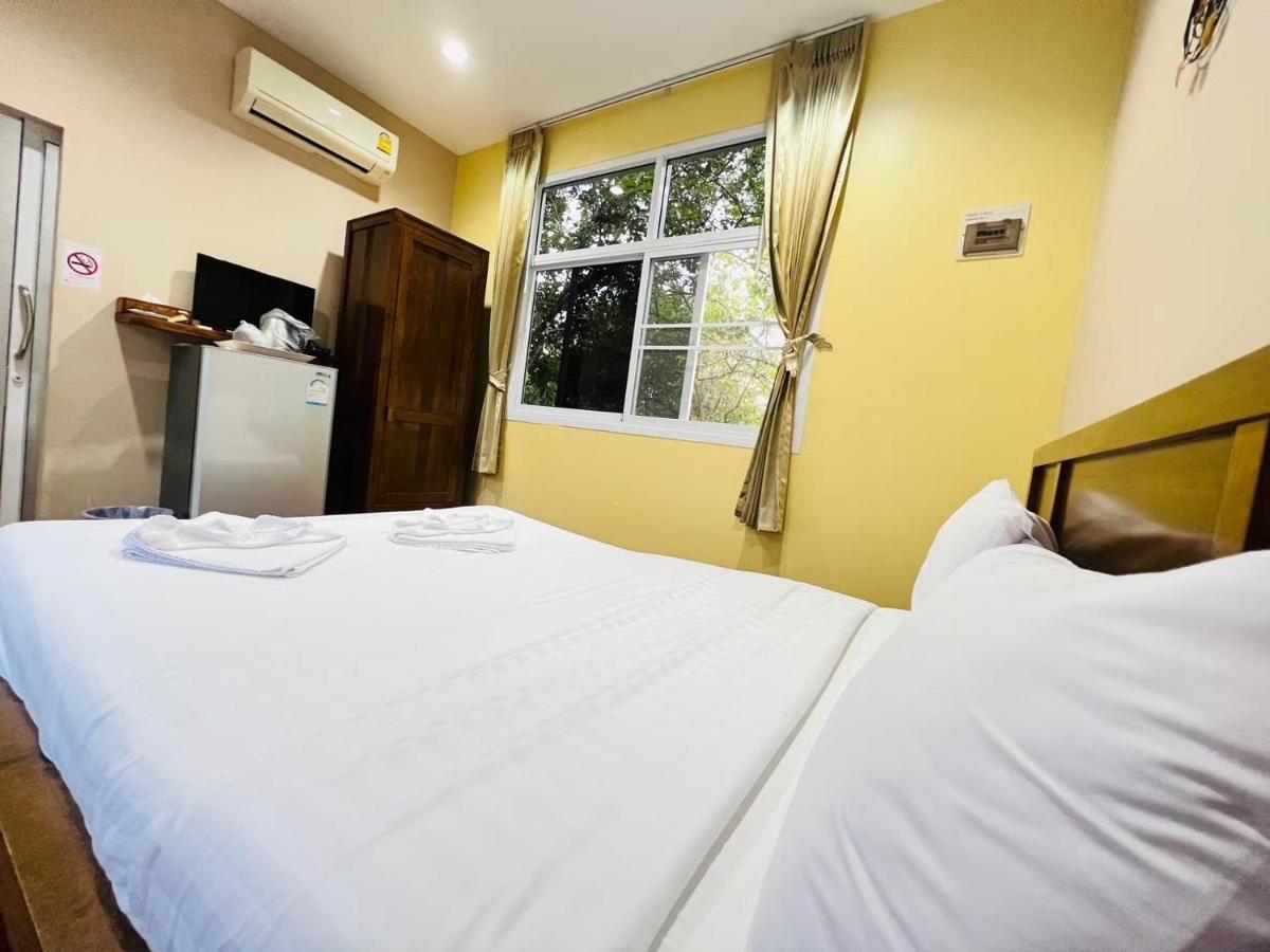 Baan Suan Khun Yaiy Otel Ban Wang Takhrai Dış mekan fotoğraf