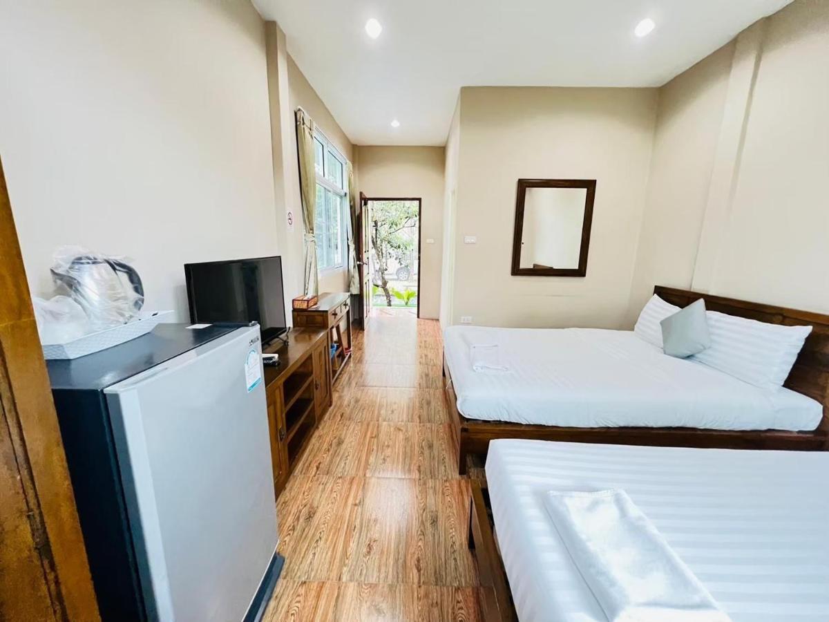 Baan Suan Khun Yaiy Otel Ban Wang Takhrai Dış mekan fotoğraf