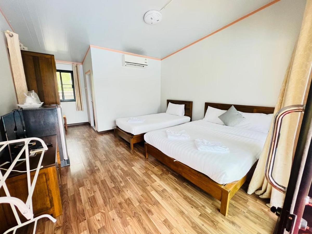 Baan Suan Khun Yaiy Otel Ban Wang Takhrai Dış mekan fotoğraf
