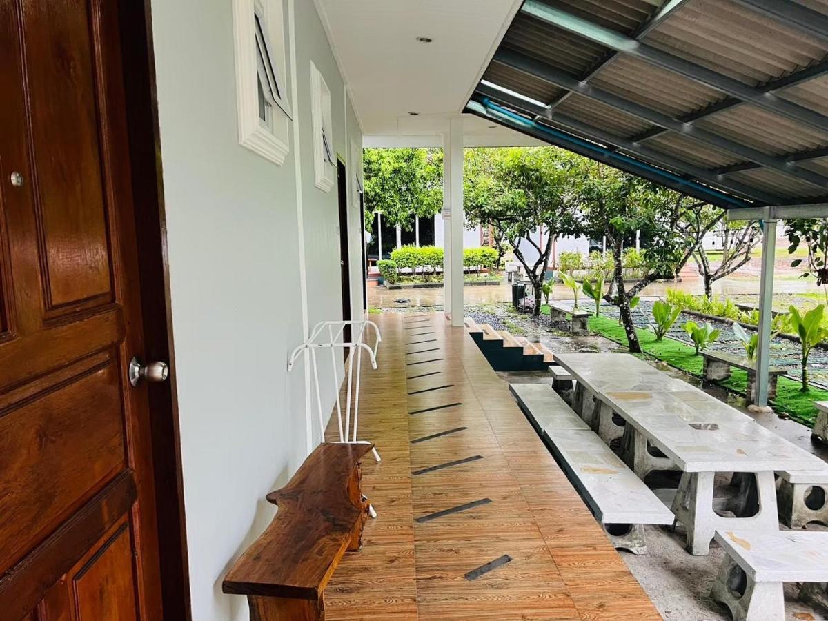Baan Suan Khun Yaiy Otel Ban Wang Takhrai Dış mekan fotoğraf
