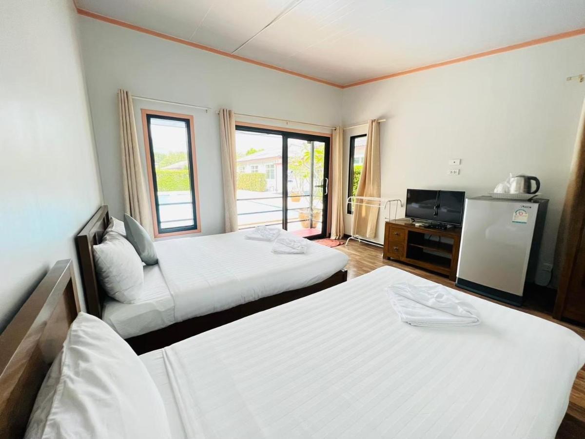 Baan Suan Khun Yaiy Otel Ban Wang Takhrai Dış mekan fotoğraf